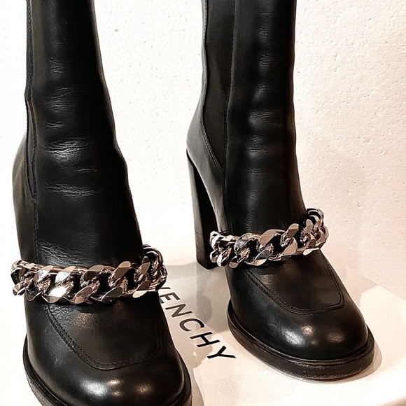 Givenchy Chain Chelsea Boot - Picture 3 of 16
